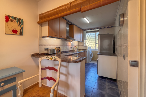 Apartamento en venta en Sant Pol de Mar, Barcelona, España 2 dormitorios, 97 m2 No. 178259 - foto 5