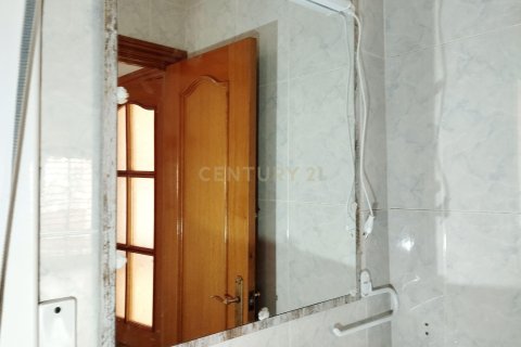 Hus till salu i Arenys de Munt, Barcelona, Spanien 3 sovrum, 142 kvm. Nr. 178262 - foto 15