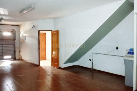Hus till salu i Arenys de Munt, Barcelona, Spanien 3 sovrum, 142 kvm. Nr. 178262 - foto 4