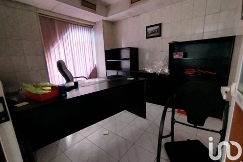 Commercial property for sale in Torrelavega, Cantabria, Spain 5 bedrooms, 160 sq.m. No. 186123 - photo 2