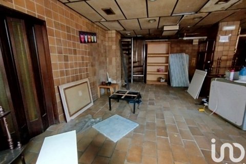 Commercial property for sale in Torrelavega, Cantabria, Spain 5 bedrooms, 160 sq.m. No. 186123 - photo 4
