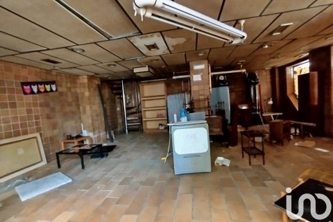 Commercial property for sale in Torrelavega, Cantabria, Spain 5 bedrooms, 160 sq.m. No. 186123 - photo 5