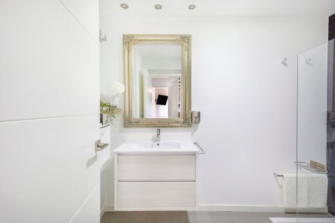 Apartment for sale in Pilar de la Horadada, Alicante, Spain 4 bedrooms, 120 sq.m. No. 189903 - photo 24