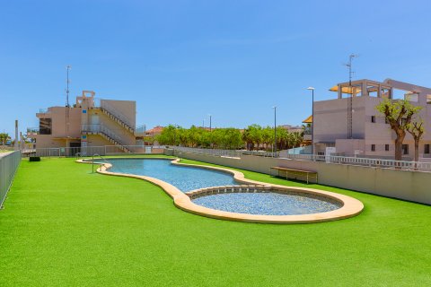 Apartment for sale in Pilar de la Horadada, Alicante, Spain 4 bedrooms, 120 sq.m. No. 189903 - photo 2