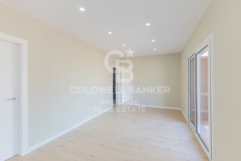 Apartamento en venta en Barcelona, España 3 dormitorios, 76 m2 No. 157398 - foto 4