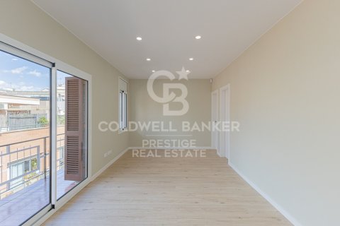 Apartamento en venta en Barcelona, España 3 dormitorios, 76 m2 No. 157398 - foto 5