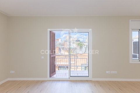 Apartamento en venta en Barcelona, España 3 dormitorios, 76 m2 No. 157398 - foto 3