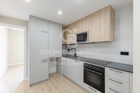 Apartamento en venta en Barcelona, España 3 dormitorios, 76 m2 No. 157398 - foto 11