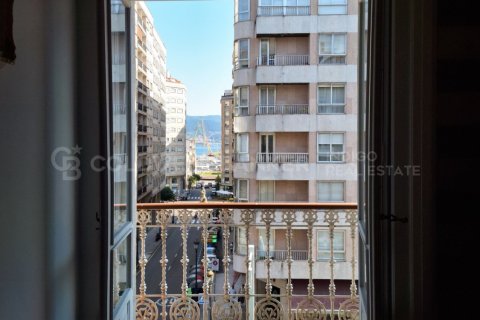 Продажа квартиры в Виго, Понтеведра, Испания №157396 - фото 5