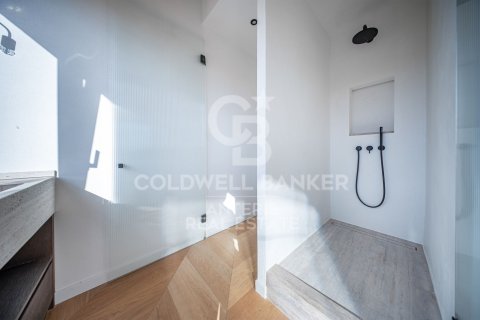 Продажа пентхауса в Барселона, Испания 4 спальни, 186м2 №157394 - фото 27