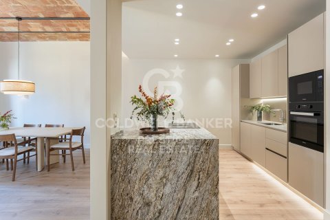 Продажа квартиры в Барселона, Испания 4 спальни, 203м2 №157400 - фото 7