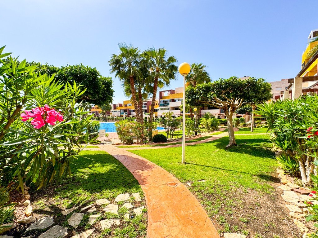 Apartamento en Playa Flamenca II, Alicante, España 2 dormitorios, 68 m2 No. 145264