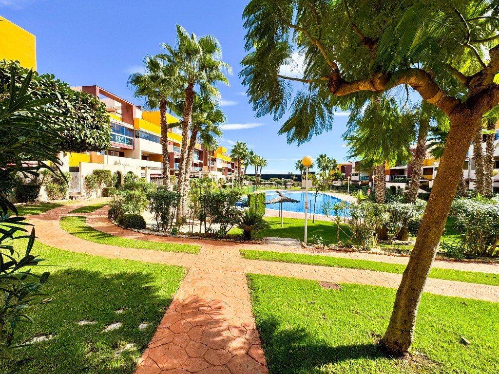 Apartamento en Playa Flamenca II, Alicante, España 2 dormitorios, 68 m2 No. 145264