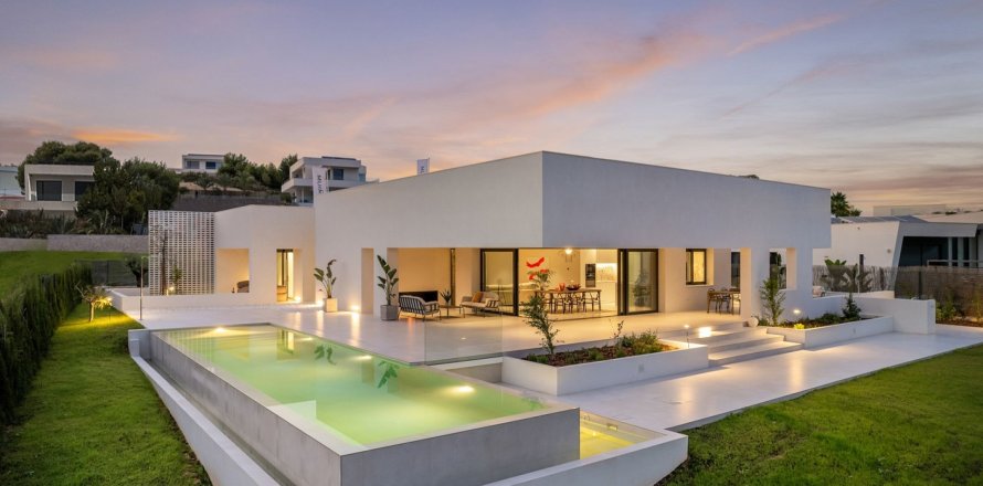 Villa Alicante, Spānijā 3 istabas, 179 m2 Nr. 139543