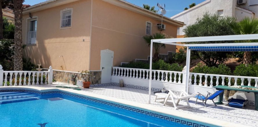 Villa Ciudad Quesada, Alicante, Spānijā 3 istabas, Nr. 139540