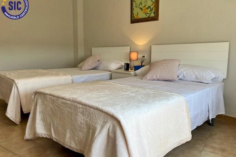 Villa till salu i Godelleta, Valencia, Spanien 5 sovrum, 800 kvm. Nr. 139036 - foto 15