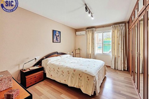Huoneisto myytävänä Valencia, Espanja, 5 makuuhuonetta, 181 m2 No. 139034 - kuva 18