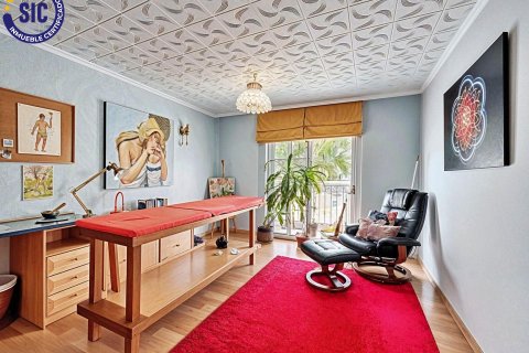 Huoneisto myytävänä Valencia, Espanja, 5 makuuhuonetta, 181 m2 No. 139034 - kuva 24