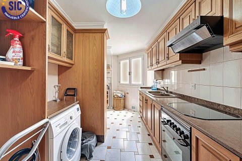 Huoneisto myytävänä Valencia, Espanja, 5 makuuhuonetta, 181 m2 No. 139034 - kuva 14