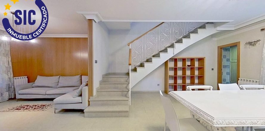 Villa Chiva, Valencia, Spānijā 4 istabas, 238 m2 Nr. 139035