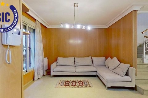 Huvila myytävänä Chiva, Valencia, Espanja, 4 makuuhuonetta, 238 m2 No. 139035 - kuva 4
