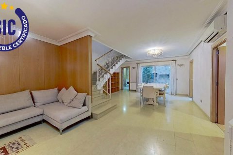 Villa pārdošanā Chiva, Valencia, Spānijā 4 istabas, 238 m2 Nr. 139035 - attēls 3