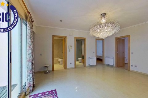 Huvila myytävänä Chiva, Valencia, Espanja, 4 makuuhuonetta, 238 m2 No. 139035 - kuva 26