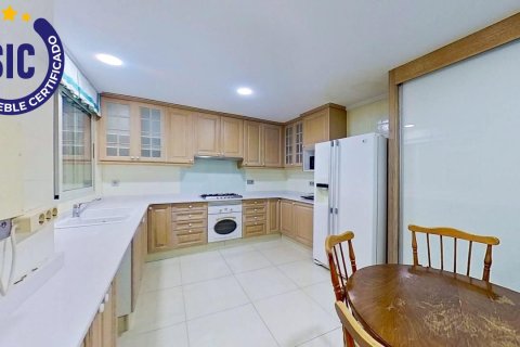 Villa pārdošanā Chiva, Valencia, Spānijā 4 istabas, 238 m2 Nr. 139035 - attēls 15