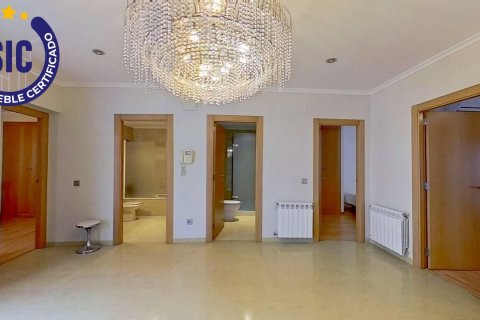 Huvila myytävänä Chiva, Valencia, Espanja, 4 makuuhuonetta, 238 m2 No. 139035 - kuva 27