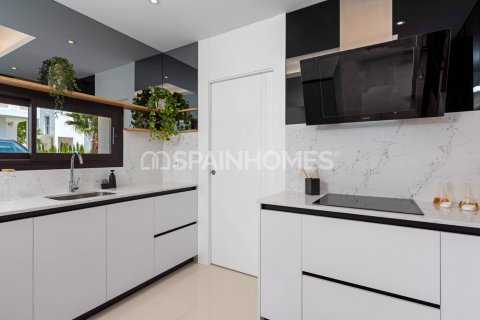 Villa for sale Rojales, Alicante, Spain 3 bedrooms, 241 sq.m. No. 76569 - photo 20