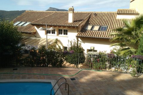 Appartamento in vendita Banyeres de Mariola, Alicante, Spagna 4 camere da letto, 600 mq. N° 116486 - foto 1