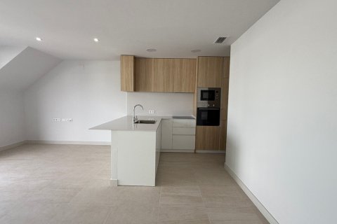 Продажа квартиры Торревьеха, Аликанте, Испания 2 спальни, 115м2 №138238 - фото 2