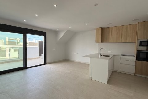 Продажа квартиры Торревьеха, Аликанте, Испания 2 спальни, 115м2 №138238 - фото 1