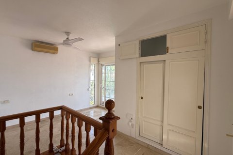 Kaupunkipientalo myytävänä Alicante, Espanja, 2 makuuhuonetta, 134 m2 No. 138237 - kuva 9