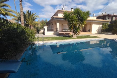 Villa for sale Elda, Alicante, Spain 4 bedrooms, 414 sq.m. No. 138242 - photo 1