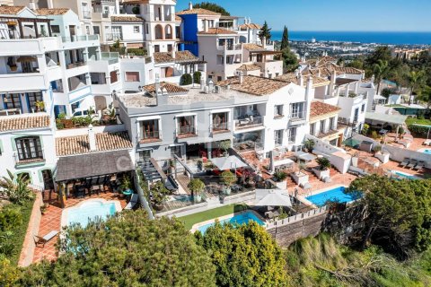 Casa adosada en venta en Benahavís, Málaga, España 5 dormitorios, 333 m2 No. 158808 - foto 21