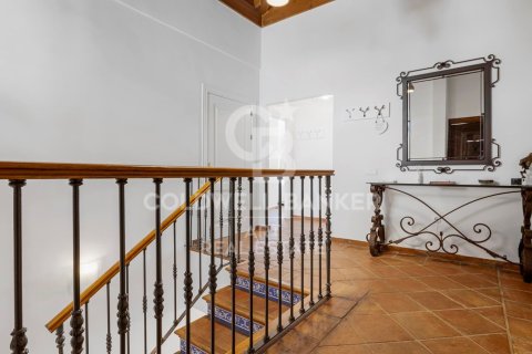 Casa adosada en venta en Benahavís, Málaga, España 5 dormitorios, 333 m2 No. 158808 - foto 9