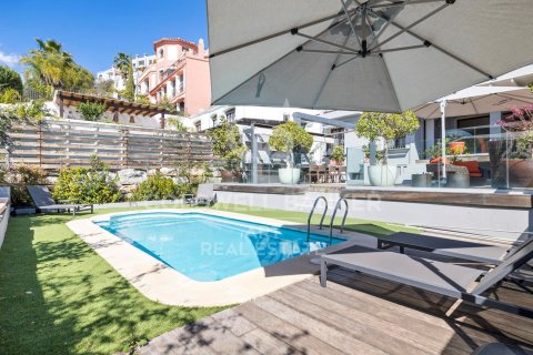Casa adosada en venta en Benahavís, Málaga, España 5 dormitorios, 333 m2 No. 158808 - foto 20