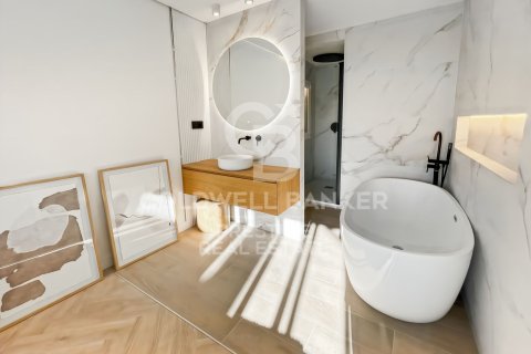 Apartament w Barcelona, Hiszpania 2 sypialnie, 95 mkw. nr 158810 – zdjęcie 13