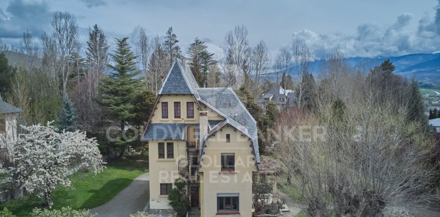 Dom w Girona, Hiszpania 7 sypialni, 308 mkw. nr 158814