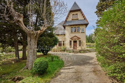 Dom w Girona, Hiszpania 7 sypialni, 308 mkw. nr 158814 – zdjęcie 3