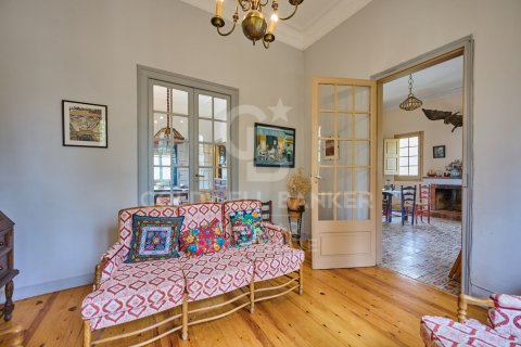 Dom w Girona, Hiszpania 7 sypialni, 308 mkw. nr 158814 – zdjęcie 9