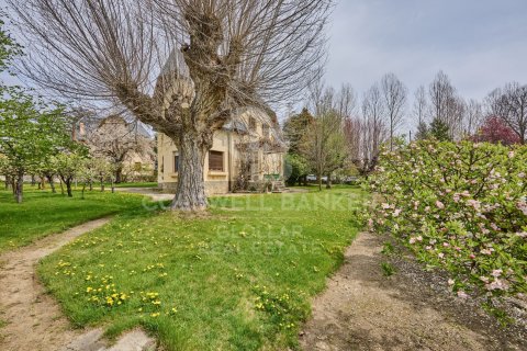 Dom w Girona, Hiszpania 7 sypialni, 308 mkw. nr 158814 – zdjęcie 4