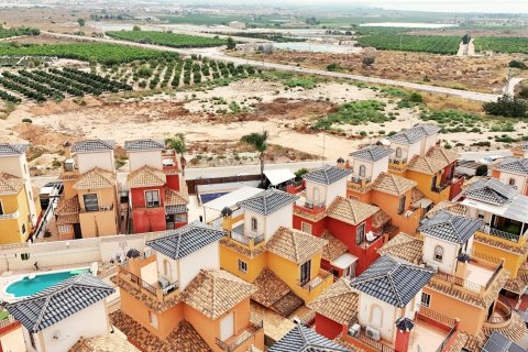 Huvila myytävänä Los Montesinos, Alicante, Espanja, 3 makuuhuonetta, 89 m2 No. 193366 - kuva 3