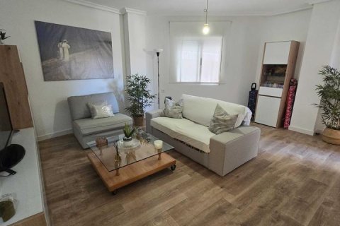 Apartamento en venta en Torrevieja, Alicante, España 2 dormitorios, 63 m2 No. 193363 - foto 6