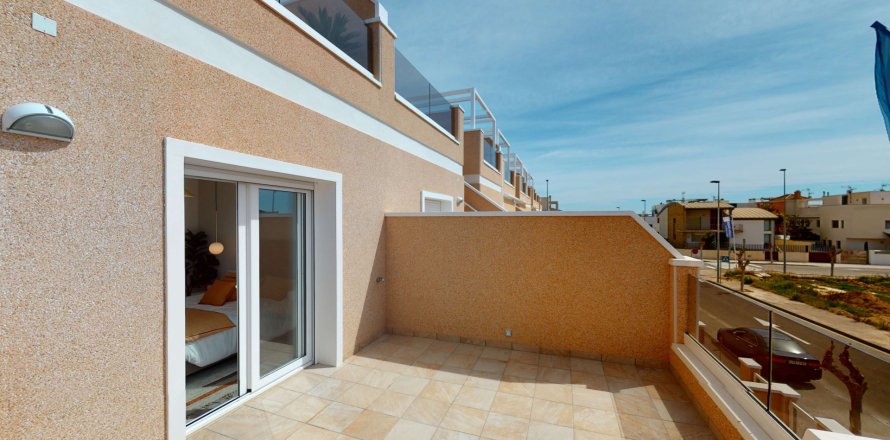 Huoneisto Pilar de la Horadada, Alicante, Espanja 3 makuuhuonetta, 81 m2 No. 134759