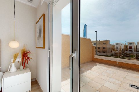 Huoneisto myytävänä Pilar de la Horadada, Alicante, Espanja, 3 makuuhuonetta, 81 m2 No. 134759 - kuva 11