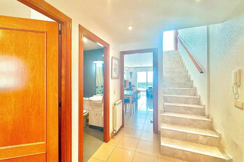 Apartment à vendre à Palamos, Girona, Espagne, 3 chambres, No. 141112 - photo 3