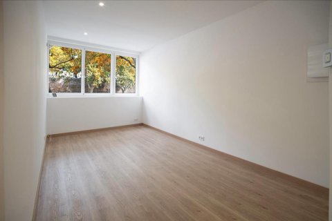 Apartment à vendre à Barcelona, Espagne, 2 chambres, No. 141109 - photo 14