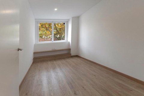 Apartment à vendre à Barcelona, Espagne, 2 chambres, No. 141109 - photo 11